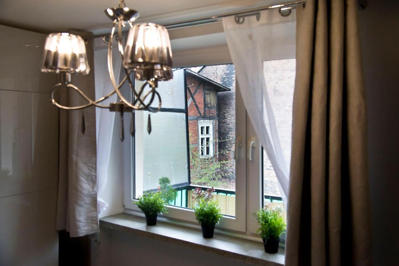 Stay Hip In Vibrant Centrally Located Apartment In Old Town グダニスク エクステリア 写真