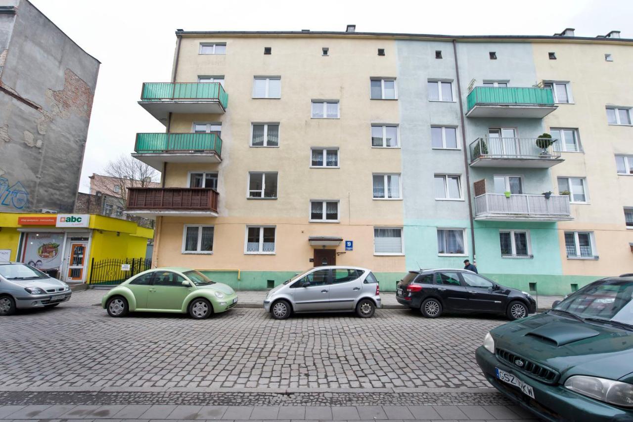Stay Hip In Vibrant Centrally Located Apartment In Old Town グダニスク エクステリア 写真